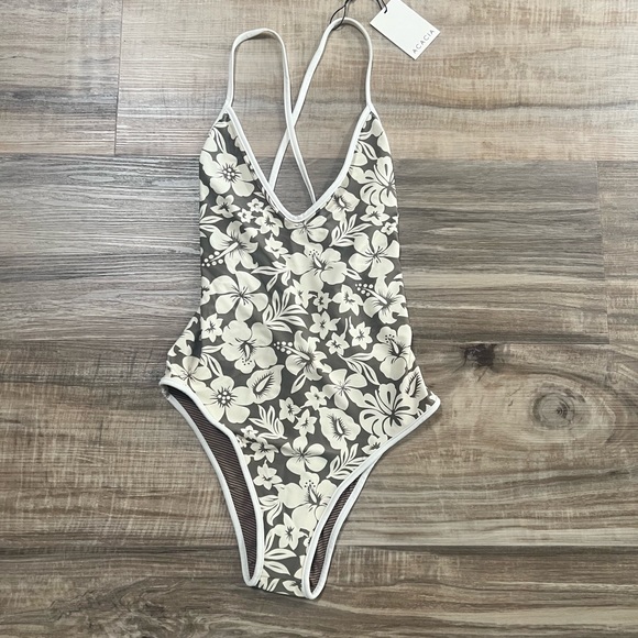 ACACIA SWIMWEAR 2022 PIPED IVY ONE PIECE IN HUAHINE - Picture 1 of 6